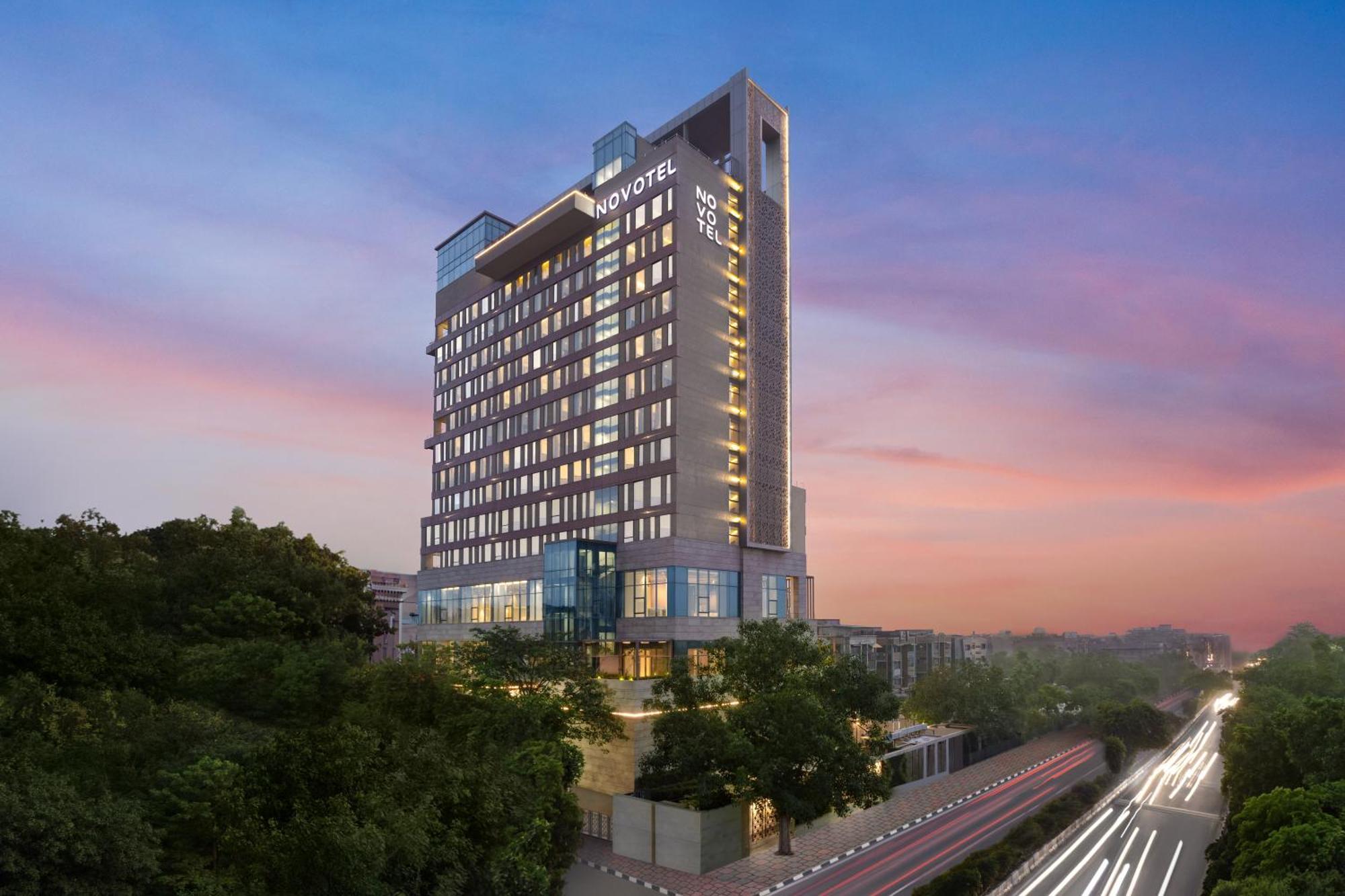 Novotel New Delhi City Centre Exterior foto